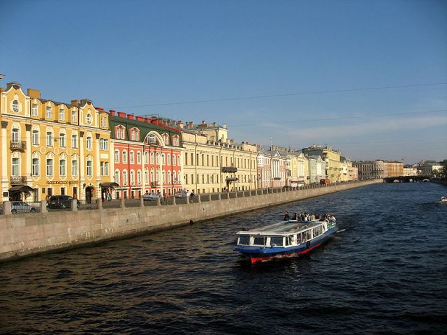 Water excursions in St.  Petersburg, boat trips on the rivers and canals, boat trips along the Neva River, boat trips on the bridges